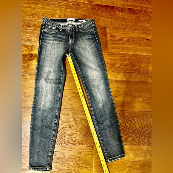 Jessica Simpson Jeans size 29 - Picture 1 of 11